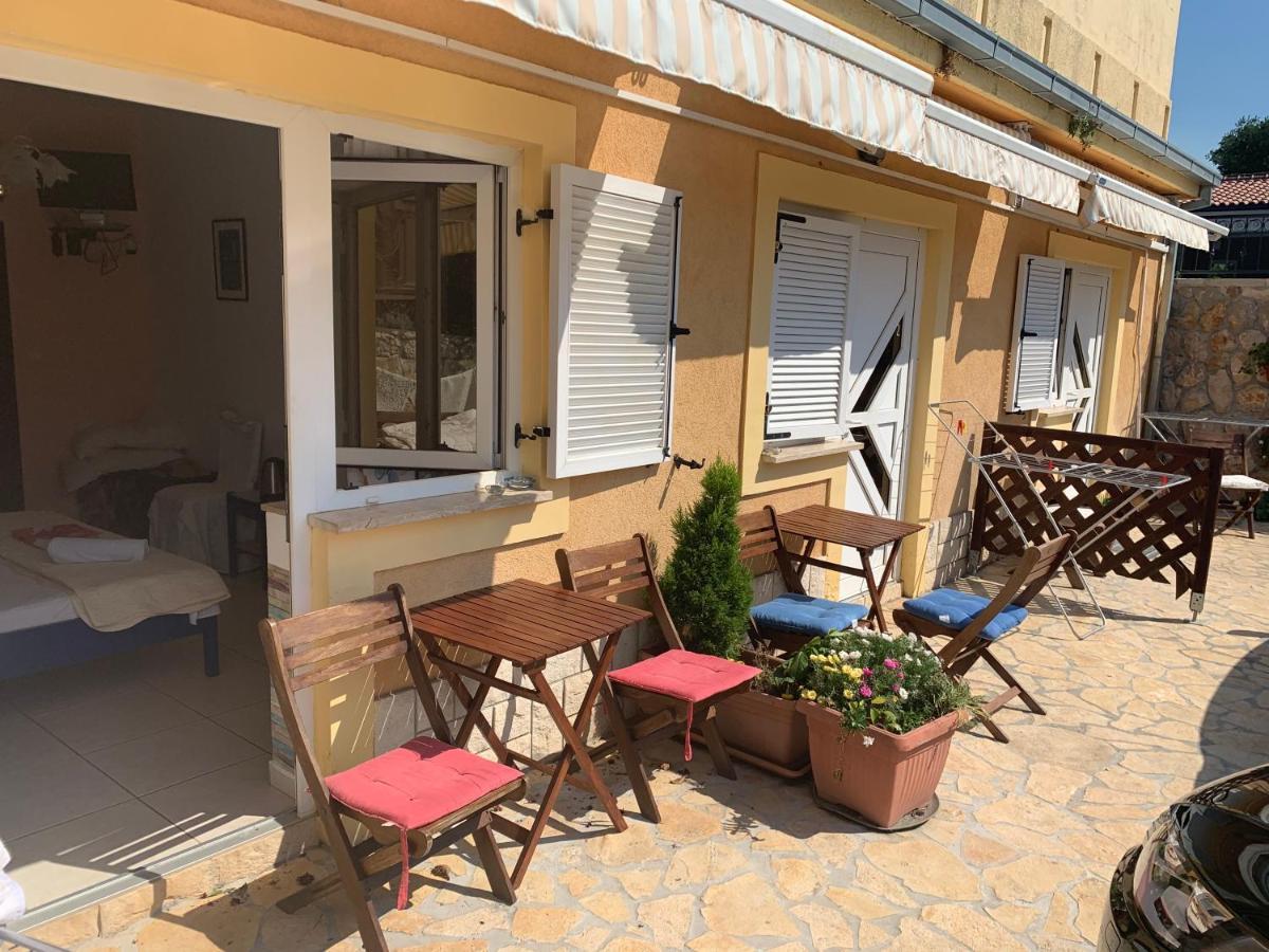 Apartmani Noelle Novi Vinodolski Exterior foto